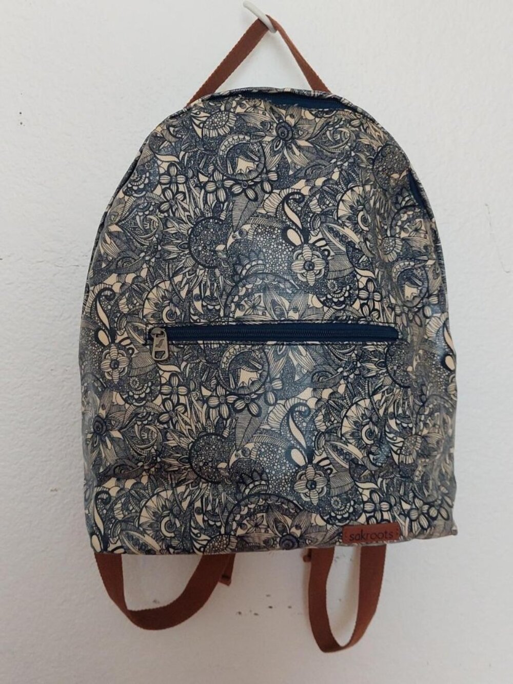 Sakroots blue backpack with floral pattern #boho #floral